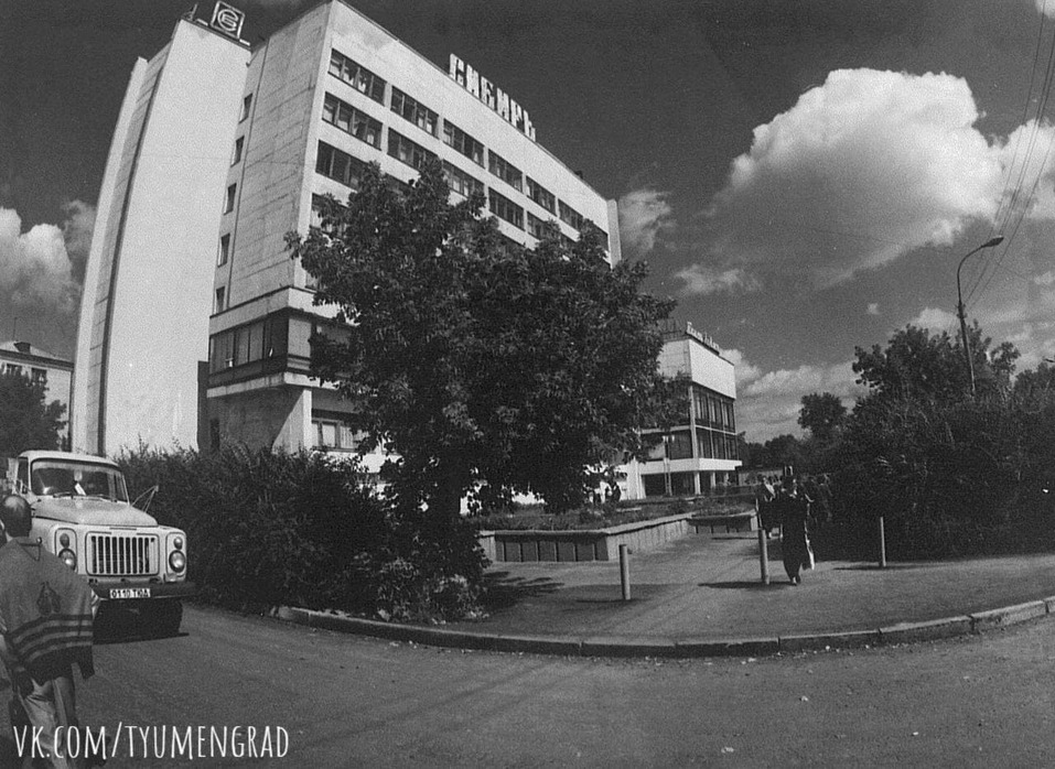 В центре города немало советских построек, которые можно превратить в центр притяжения